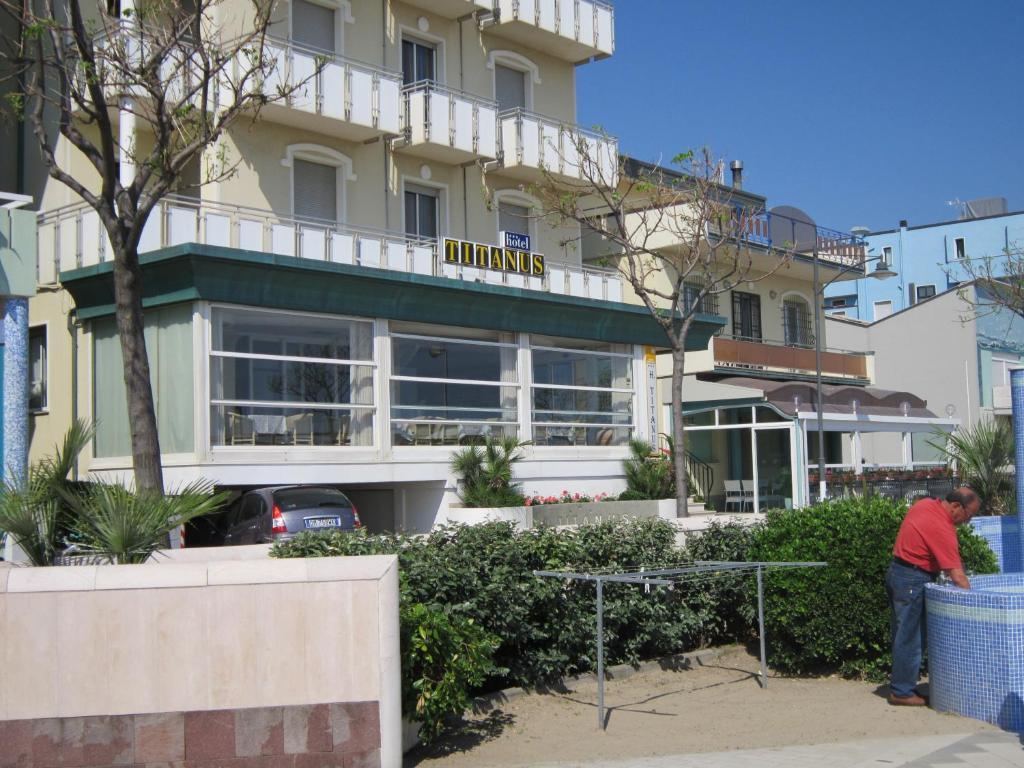 Hotel Titanus Беллария-Иджеа-Марина Экстерьер фото